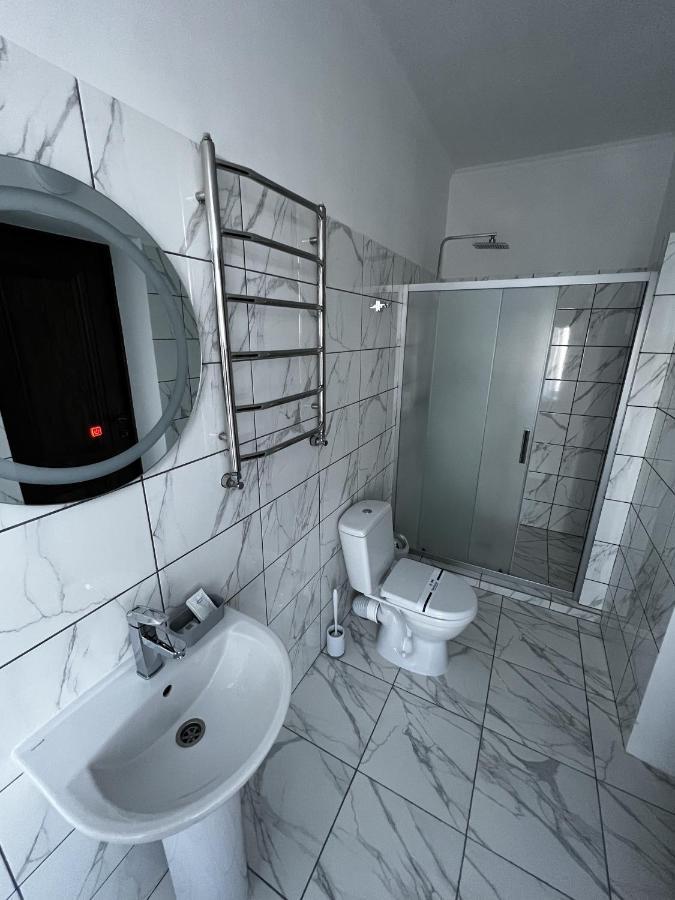 Zolotoy Fazan Otel Mykolaiv Dış mekan fotoğraf