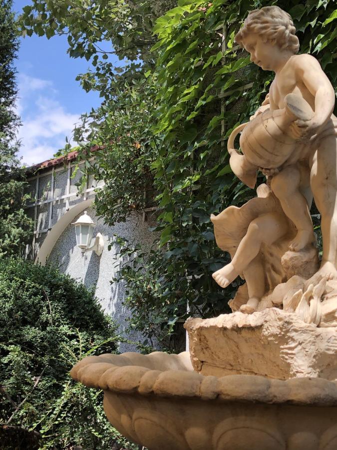 Zolotoy Fazan Otel Mykolaiv Dış mekan fotoğraf
