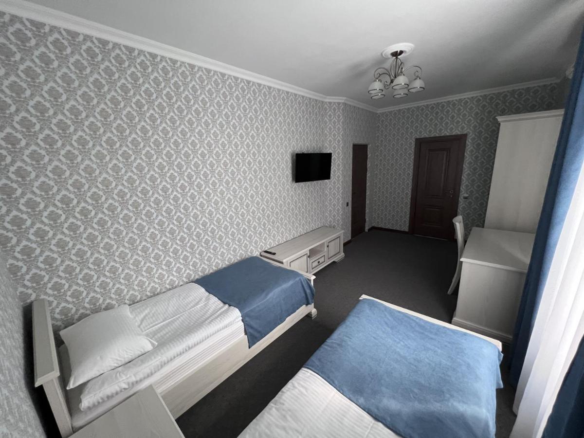 Zolotoy Fazan Otel Mykolaiv Dış mekan fotoğraf